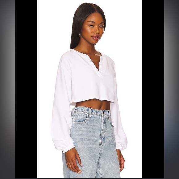 Lovers & Friends- White Longsleeve Emilia Pullover Cropped Sweatshirt - Picture 2 of 6